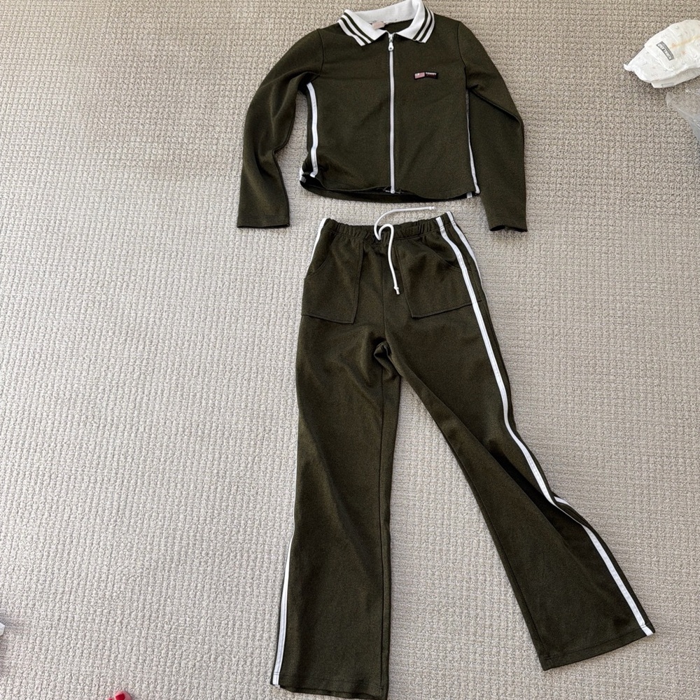 Tommy Sport Green Women's Track Suit with White Stripes